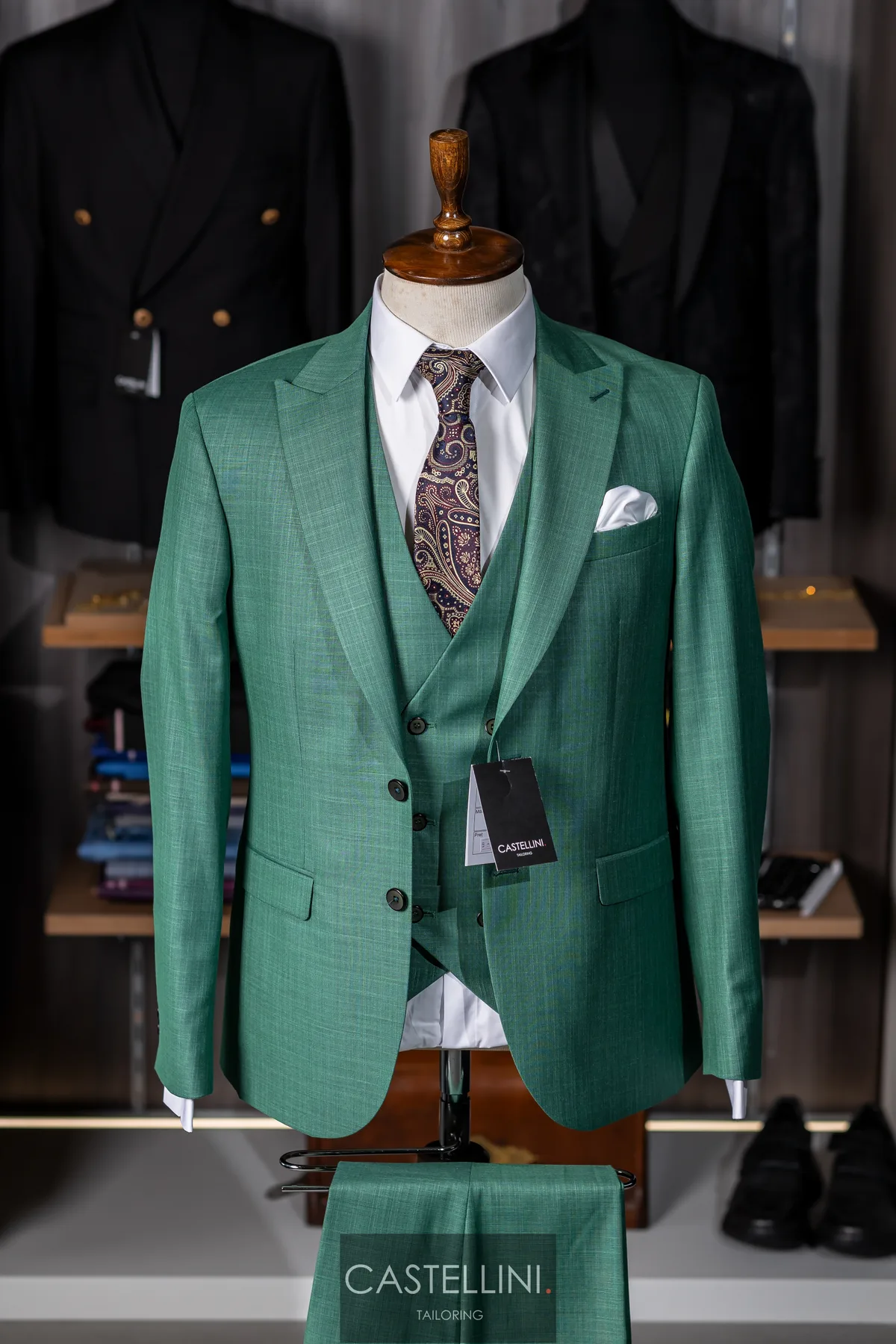 Costum verde jad, trei piese, Castellini Tailoring