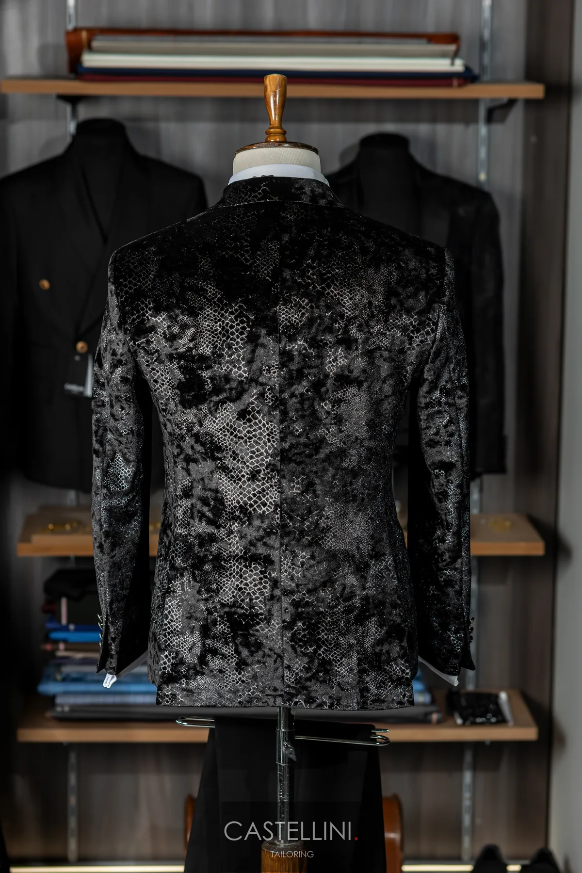 Sacou negru-argintiu cu print floral, la două rânduri, vedere 4